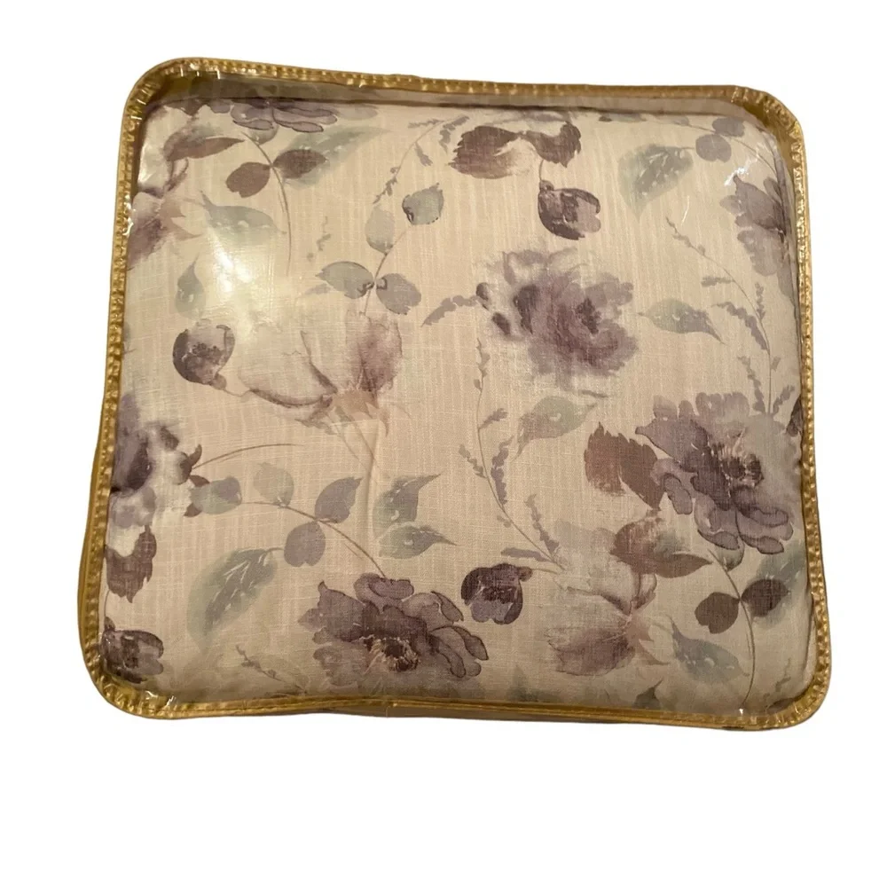 Sherry Kline Queen Floral Comforter Set